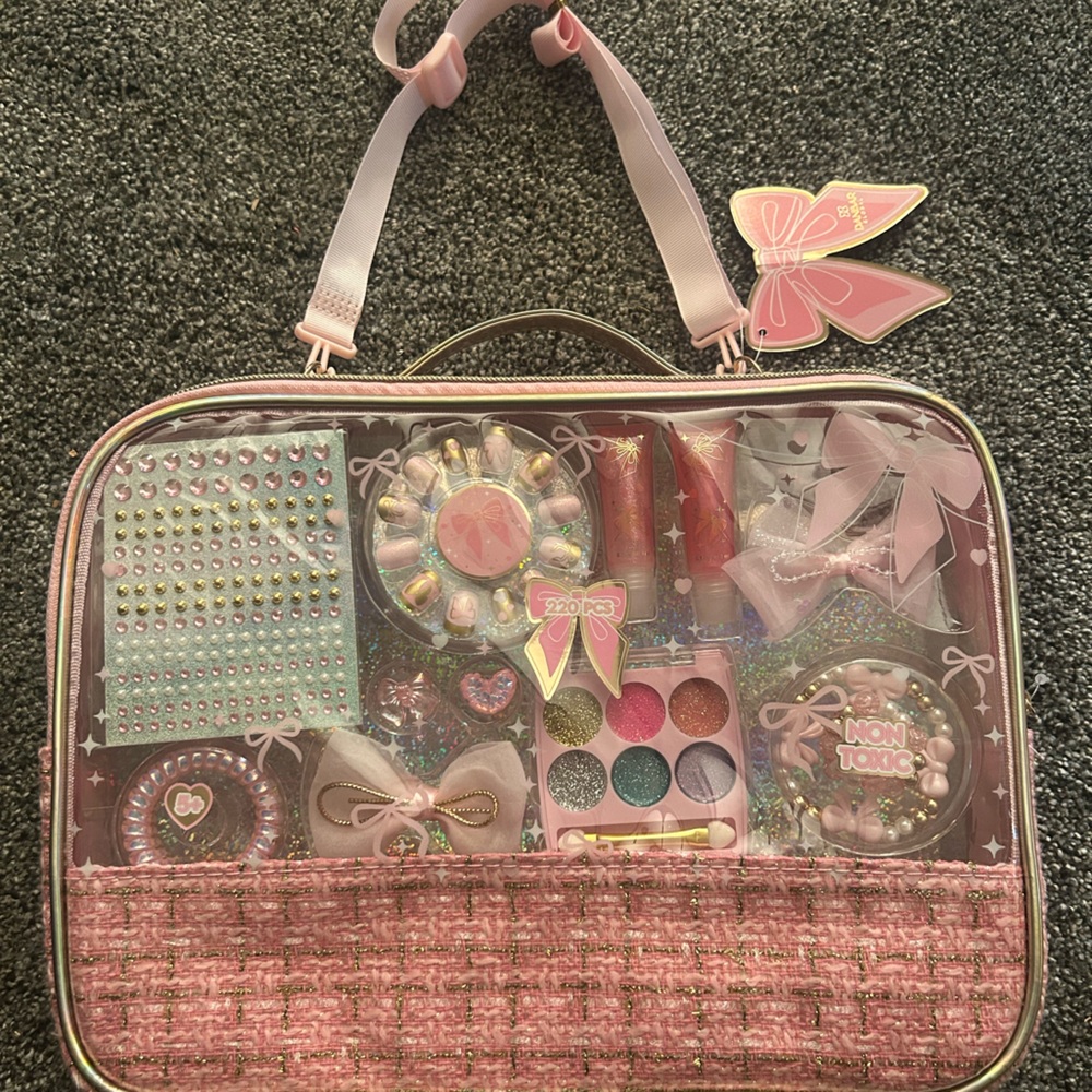 Pink Kids Bath & Hair Accessory Set